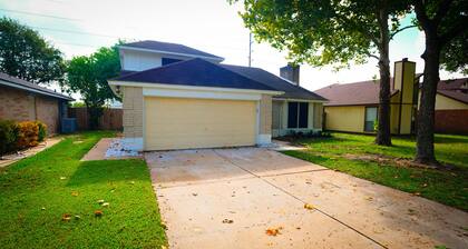 Welcome 4 Bedroom house North Houston!!