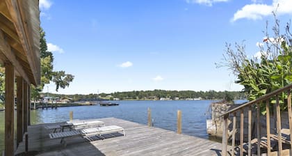 Family - Friendly Lakefront Home with a Covered Boat-slip. 