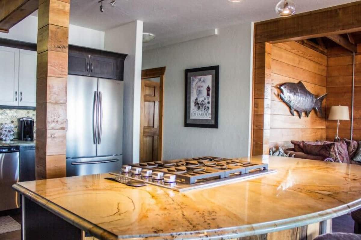 Signature Suite, 2 Bedrooms, Kitchen, River View | Private kitchen | Coffee/tea maker