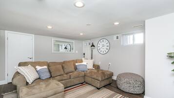 Smart TV, DVD player