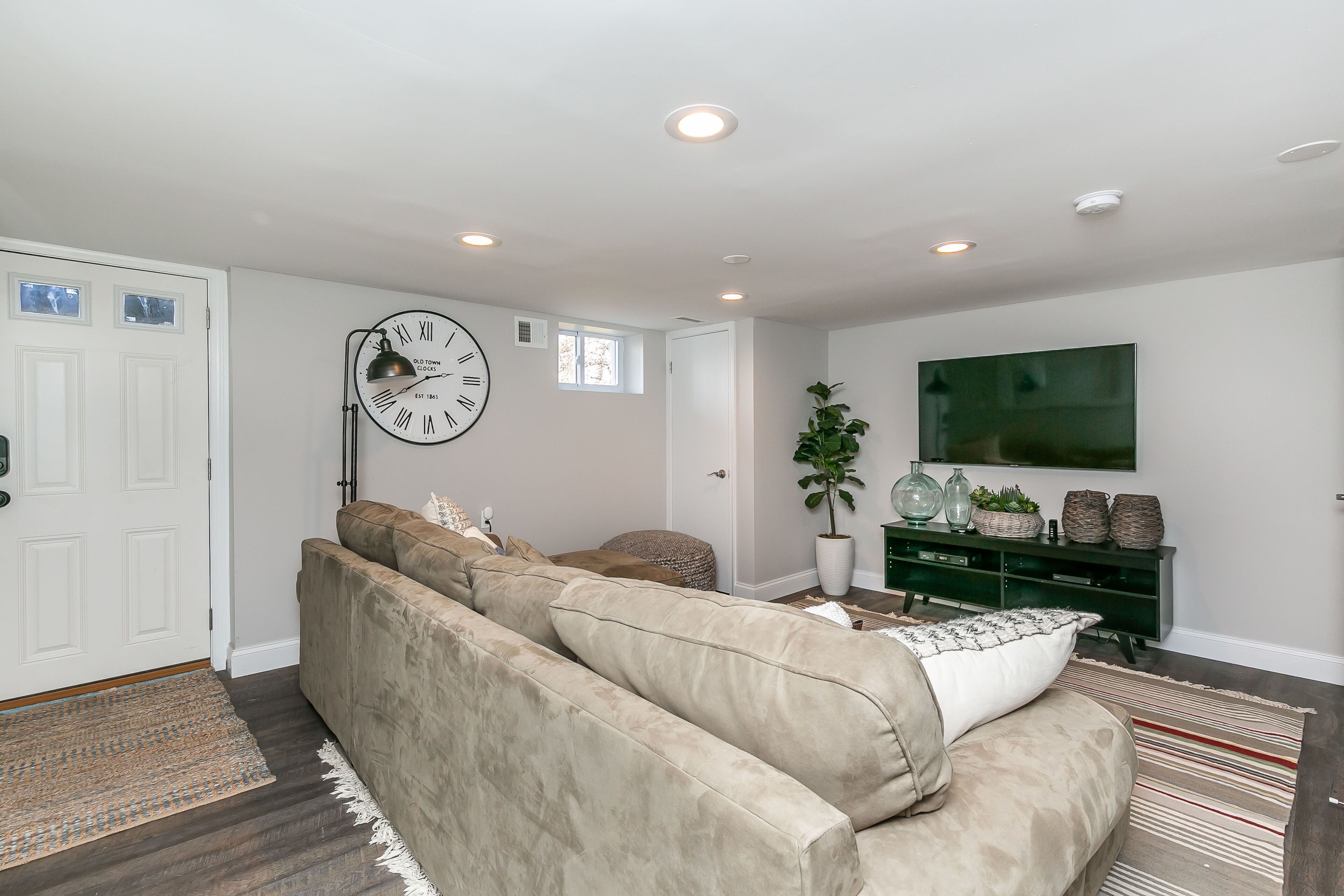 Smart TV, DVD player