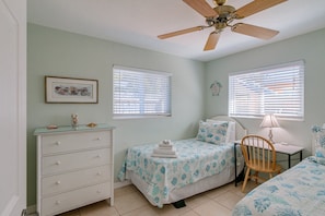 2 bedrooms, iron/ironing board, travel cot, free WiFi
