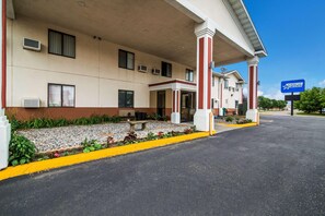 View from property - Americas Best Value Inn Fargo (Fargo)