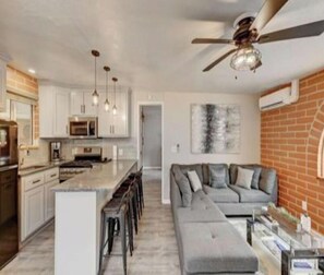 Smart TV, fireplace, ping pong