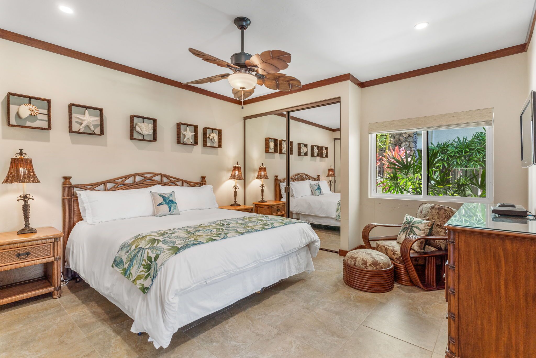 Sun, Beach, Golf and Romantic Getaway! A Safe Place to Stay