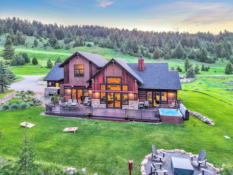 Exterior. Wildwood Lodge | Luxury Big Sky Retreat