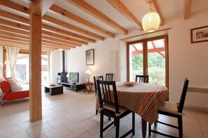 Dining - BURKIA - SARE - Gîte (SARE)