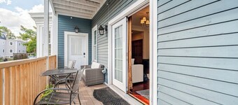Spacious 2BR 2BA Condo & 2x Parking, Minutes from Central Sq, MIT, Harvard. 
