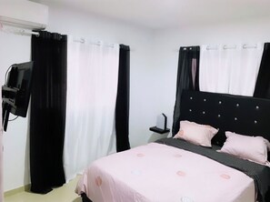 2 habitaciones, tabla de planchar con plancha y wifi gratis 