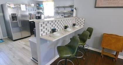 Meyer's Nook: Your Homey Spot in Bloomington
