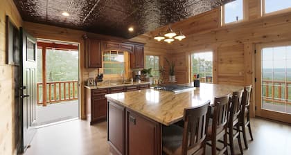 Luxurious 3BR/2BA Chalet w/ Panoramic Views Near Windham Mountain on 22+ Acres