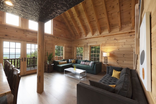 Televisor intel·ligent i llibres