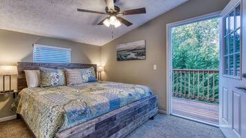 3 bedrooms, iron/ironing board, free WiFi, bed sheets