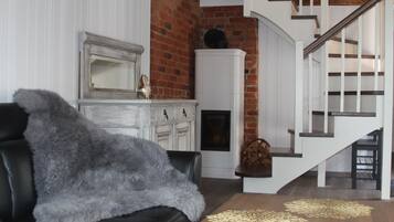 Smart TV y chimenea