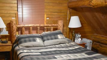 2 bedrooms, desk, free WiFi, bed sheets