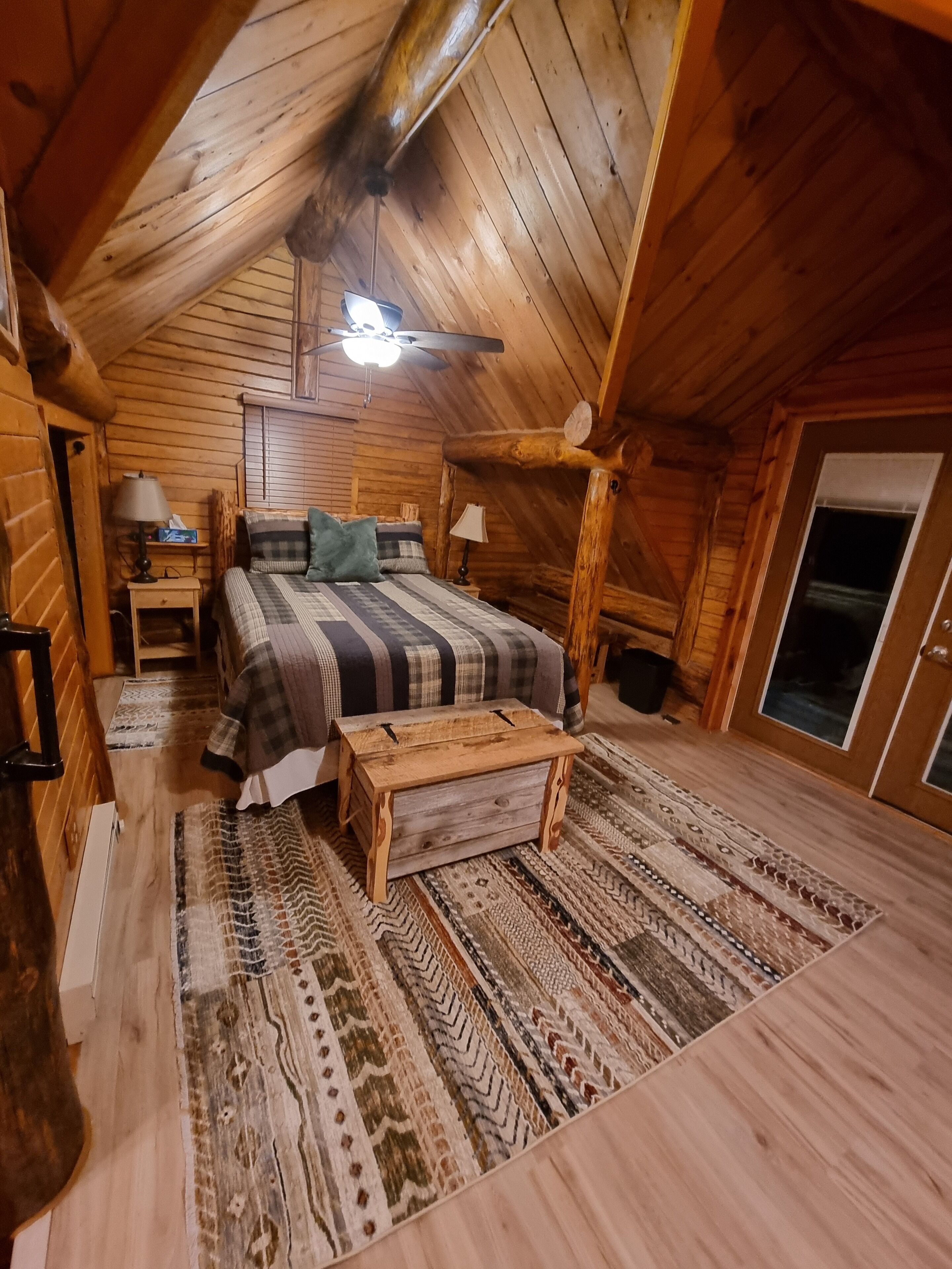 2 bedrooms, desk, free WiFi, bed sheets