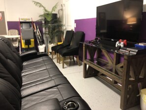 Smart TV, video-game console, DVD player, table tennis