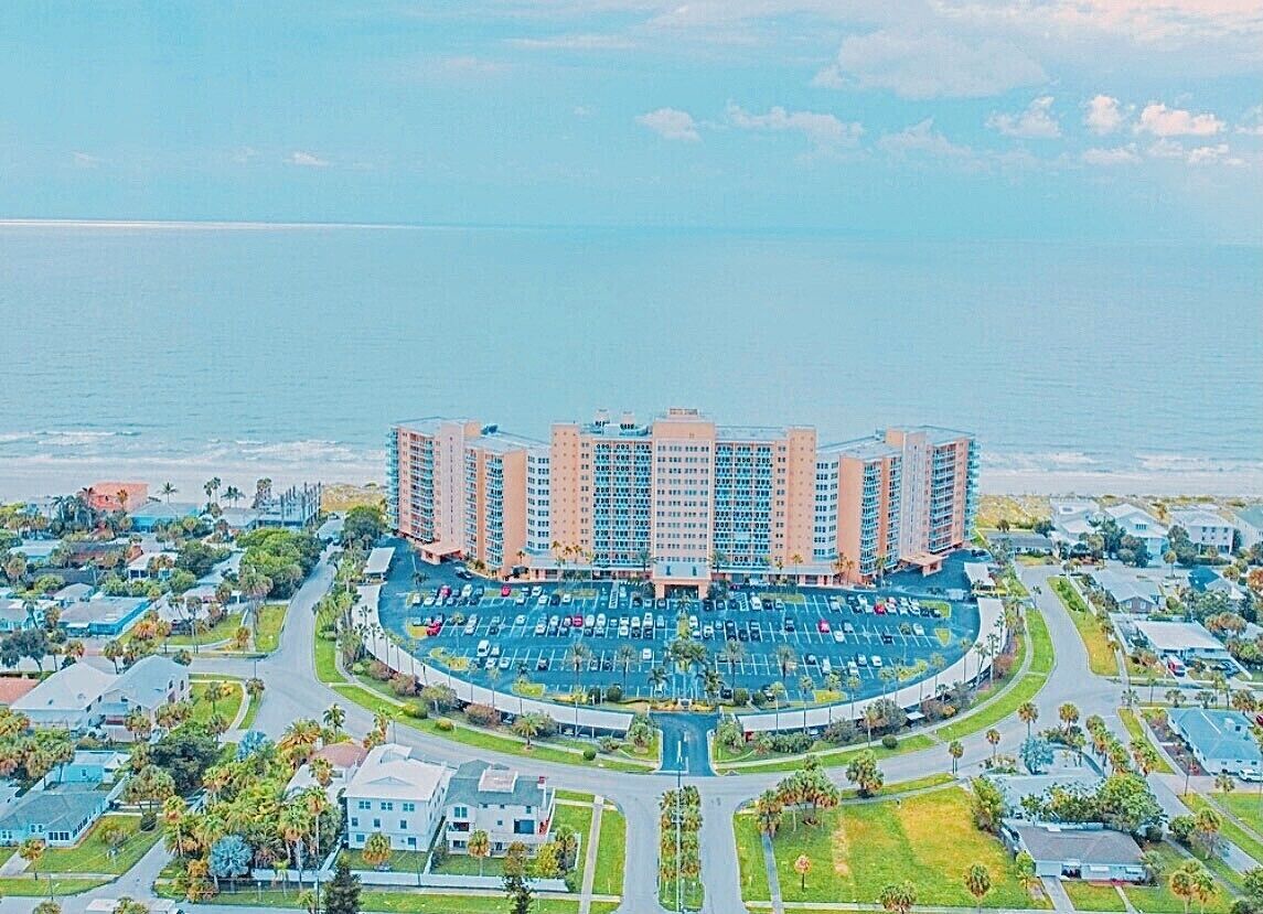 Gorgeous Private Oceanfront Building! Affordable & Updated Spacious Studio. w/2Q
