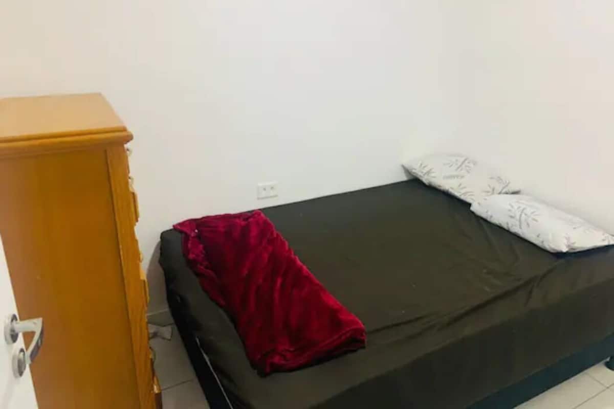 APARTAMENTO 04 - 01 DORMITÓRIO | 2 quartos, individualmente decorados, Wi-Fi de cortesia, roupa de cama