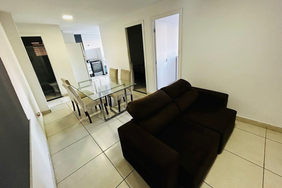 APARTAMENTO 05 - 02 DORMITÓRIOS | Área de estar | TV LCD