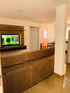 APARTAMENTO 14 - 02 DORMITÓRIOS | Living area | LCD TV - Apartamentos / Studios / Flats em São Paulo Zona Norte Tremembé (São Paulo)