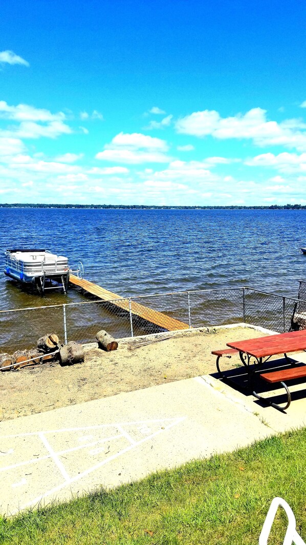 Property grounds - 2 bedroom cabin #9 steps to Houghton Lake (Prudenville)