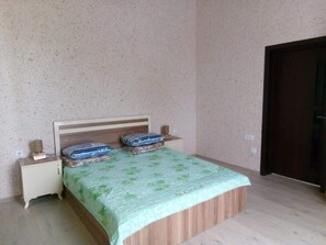 2 bedrooms, iron/ironing board, WiFi, bed sheets - Дом  возле моря (Baku)
