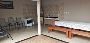 Dining - Wonderful property 3 min. Thermas - 4 bedrooms - 5 x 3 SWIMMING POOL - Wi-Fi - complete (SP)