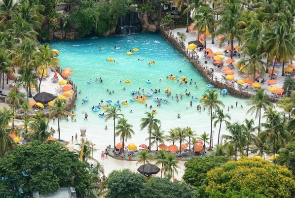 Indoor pool - Wonderful property 3 min. Thermas - 4 bedrooms - 5 x 3 SWIMMING POOL - Wi-Fi - complete (SP)