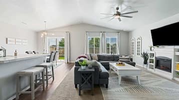 Smart TV, fireplace, offices