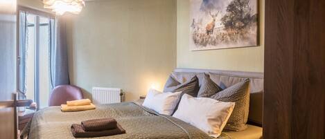 2 chambres, Wi-Fi gratuit, draps fournis