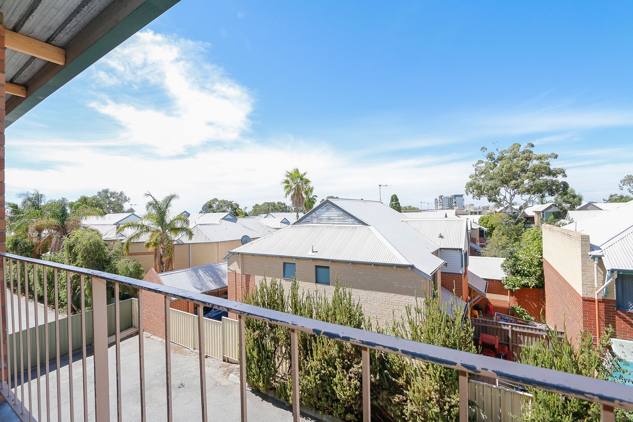 2 Bedrooms Apartment Free Wifi and Parking