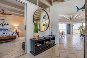 4 Schlafzimmer, Bügeleisen/Bügelbrett, WLAN