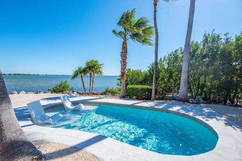 Breezy Palms: Exquisite Open Water Keys Paradise W/ Spectacular Views, Dockage, Pool & Dog-Friendly!