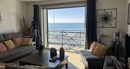 Pleasant, comfortable apartment with sea view