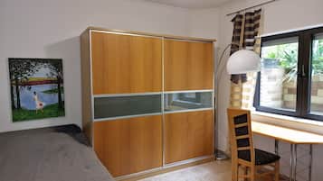 5 Schlafzimmer, Bügeleisen/Bügelbrett, Internetzugang, Bettwäsche