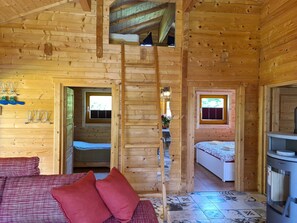 3 habitaciones, cuna de viaje, wifi y ropa de cama 