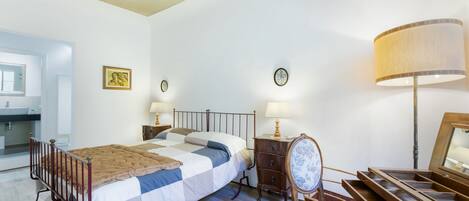 Apartment | 1 Schlafzimmer, Bügeleisen/Bügelbrett, Reisekinderbett, kostenloses WLAN