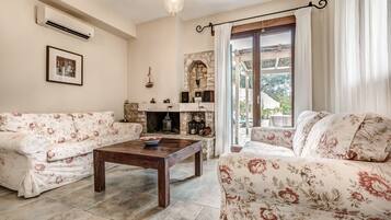 Traditional Villa, Ocean View | Living area | 32-inch LCD TV with satellite channels, TV, fireplace