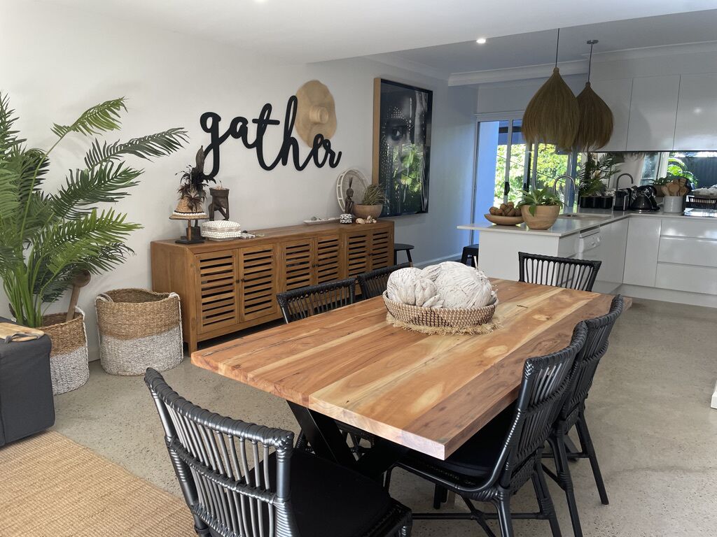 Walk to Hastings Street, Restaurants, Main Beach, The River, Noosa National Park