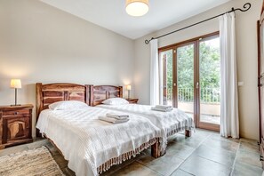 Traditional Villa | 3 bedrooms, premium bedding, soundproofing, travel crib - Mastrogiannis villa Myrtia (Corfu)