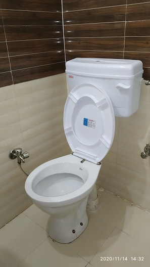 Bruser, bidet, håndklæder, Sæbe