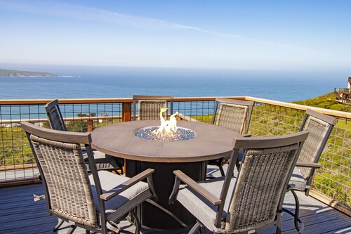 Playcation in Dillon Beach | Oceanview, Hot Tub & Fire Table | Agua La Vista