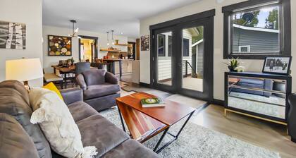 High Street Hideaway 3 Bedroom Home by RedAwning