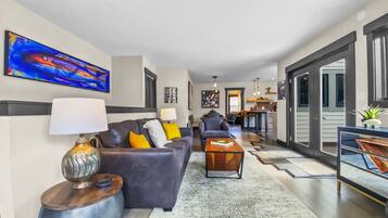 House, 3 Bedrooms | Living area