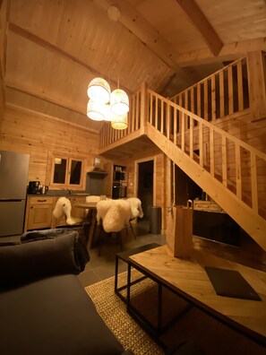 Télévision, chaîne hi-fi