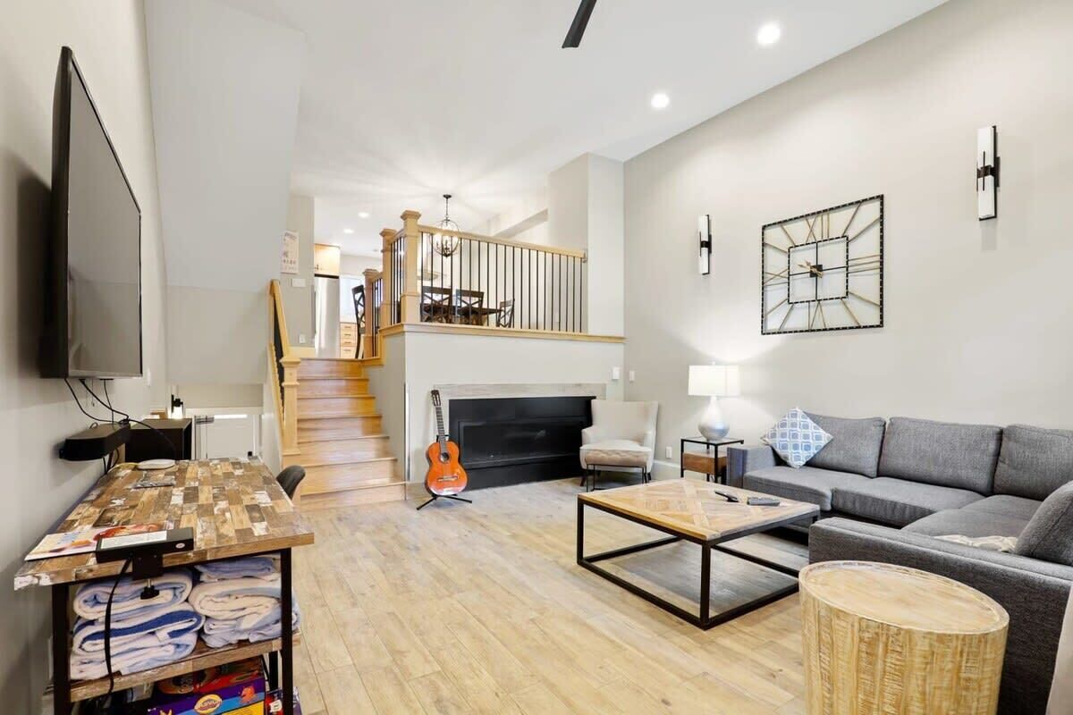TV, fireplace, stereo, offices