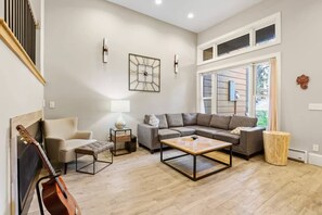 TV, fireplace, stereo, offices - Winterpoint Gem: Walk to Snowflake Lift & Downtown (Breckenridge)