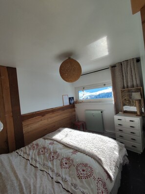 3 bedrooms, desk, iron/ironing board, free WiFi - Apartment 3bed/2bath, 8/10pers 200m Bergers-ESF snow front. Mountain view  (Huez)