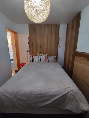 3 chambres, bureau, fer et planche à repasser, Wi-Fi gratuit